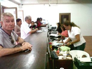 Vecinos Pagan Predial, Exigen Arreglo de Calles