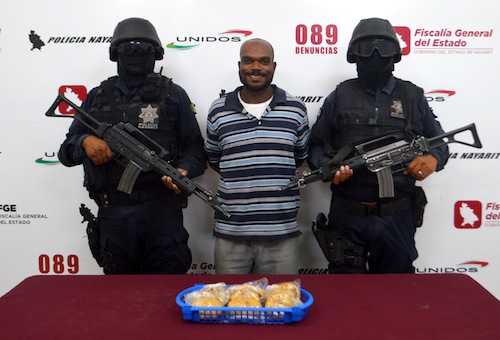 Estadounidense Vendía Pastelillos con Marihuana a Turistas en Sayulita