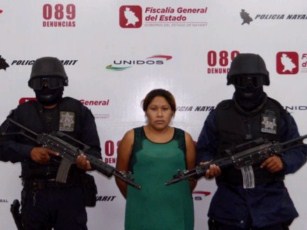 Mujer Golpeaba Salvajemente a su Hija