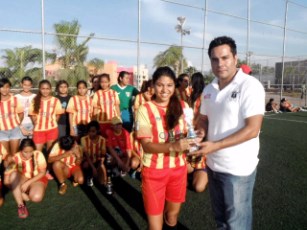 Gana otro Cuadrangular de Futbol Femenil Equipo de Noticias de Valle Dorado