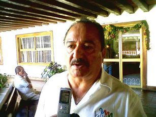 Chofer con 31 Menores de Edad, Detenido por Manejar en Estado de Ebriedad