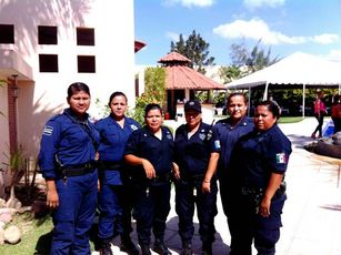 Merecido Reconocimiento a Policías Madres de Familia