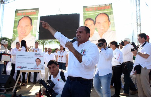 Firma José Gómez Pérez Compromisos por Bahía