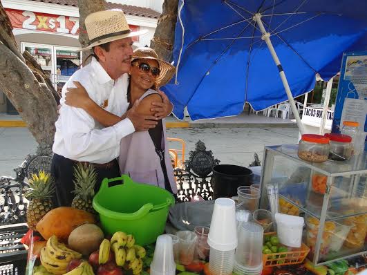 Héctor Paniagua Promete Escriturar La Aurora y Las Arboledas en San José
