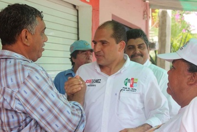Con Eficientes Servicios de Salud, la Gente Sale Adelante: José Gómez