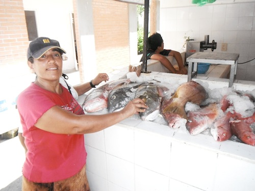 Con la Venta de Pescado para Ella no hay Temporada Baja