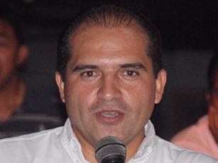 Las Plazas Públicas Serán Funcionales y Embellecidas: José Gómez