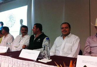 Diputados Priistas Gestionan Recursos a Ganaderos y Productores de la Región