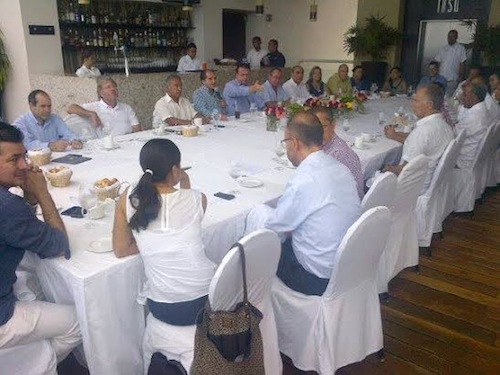 José Gómez se reúne con empresarios del sector terciario