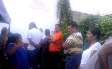 Reanudan Clases en Secundaria de Sayulita Padres de Familia Ofrecen Tregua a los SEPEN