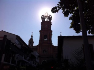 Un Paso Adelante, Dos Atrás, en Reglamento del Patronato para Centro Histórico