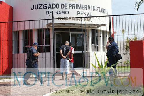 Policías de Bahía y la Fiscalía de Nayarit torturaron a joven estudiante