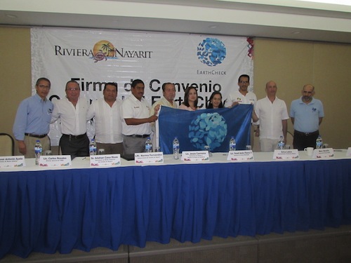 Firman Convenio EarthCheck para Riviera Nayarit