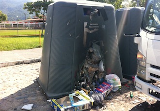 Revientan Contenedores de Basura en Unidad Deportiva