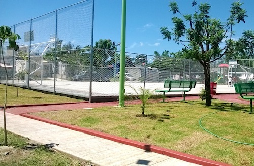 Nueva Plaza de Santa Fe Genera Pleito por Uso del Área Deportiva