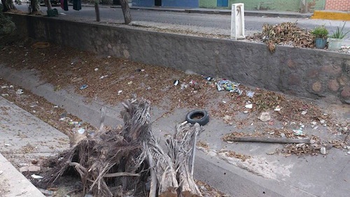 Total Abandono en Valentín Gómez Farias