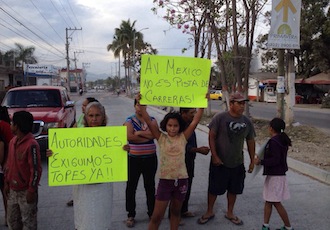 Vecinos de Mojoneras Bloquearon Avenida México