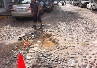 Desastre en Calles Entronque Con Avenida Francisco Villa