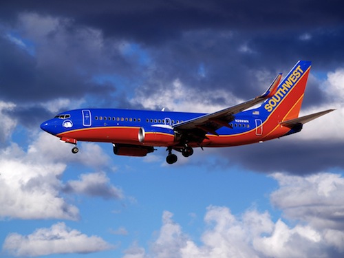 Southwest Arilines inicia trámites para volar desde Denver a la región