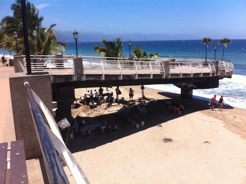Denuncian Nuevo Puesto de Comida en Malecón II