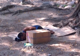 Vagabundos y Mendicidad en Margen del Rio Cuale