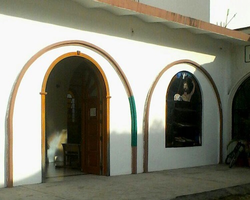 José Gomez impone su voluntad; iglesia será pinta de blanco y verde