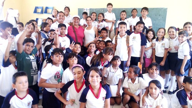 Comparte Reportera experiencias con Alumnos de Primaria de Valle Dorado
