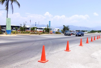Tránsito municipal complica el tráfico en crucero Rincón del Cielo