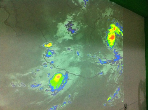 Fenómeno “Carlos”, Pasará Frente a la Bahía, Provocará Más Lluvias