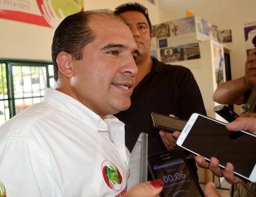 José Gómez emprende campaña contra regidores, por no someterse a sus peticiones