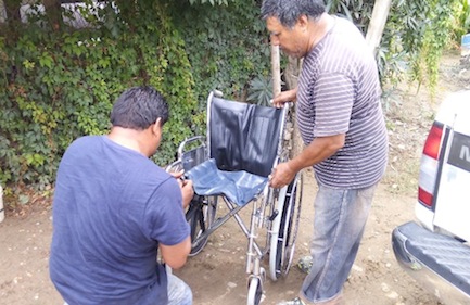 Ya tiene su Silla de Ruedas Juanito García de Villas Miramar