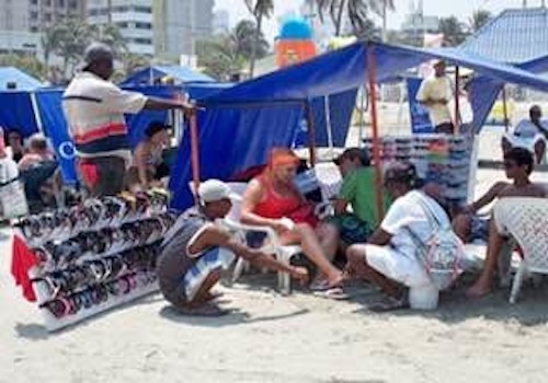 Pésima Imagen Vendedores de Playa Alcoholizados