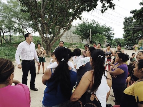 Considera Héctor Santana no deben Autorizarse más Oxxos y Kioskos en las Comunidades