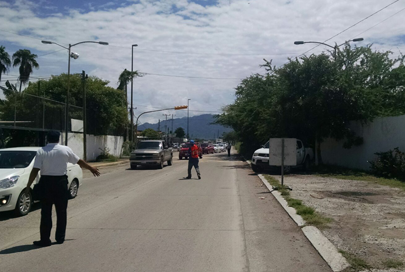 Cierran nuevamente carril en el puente del Río Ameca