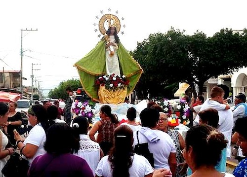 Celebran en San Juan de Abajo a Nuestra Señora del Rosario de Talpa
