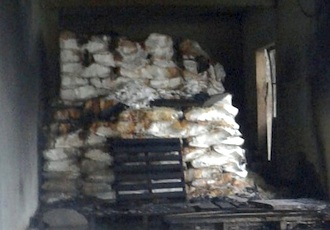 Gran movilización provocó el incendio de una bodega en Jarretaderas