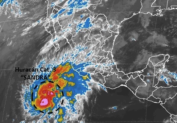 Habrá aumento de oleaje en la Bahía por el huracán “Sandra”, categoría 3