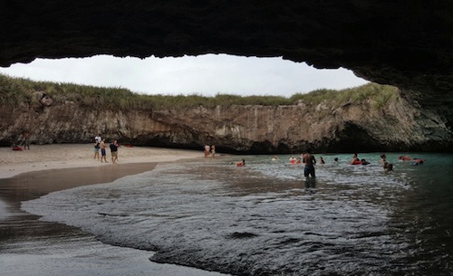 Lanzan en Riviera Nayarit campaña de conservación “Se Buscan Héroes”