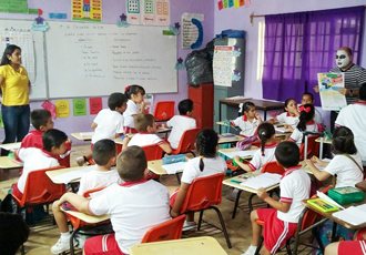 Gran diversión y concursos de Mimo en primarias de San Juan de Abajo