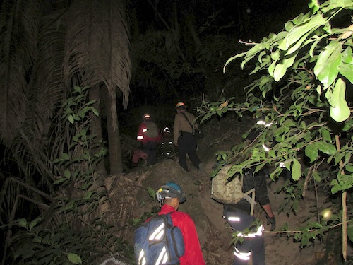 Rescatan sanos y salvos a tres universitarios de la UTBB extraviados