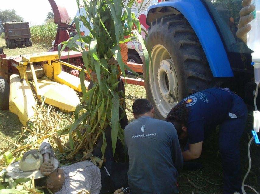 Perdió su pie al ser agarrado por una trilladora