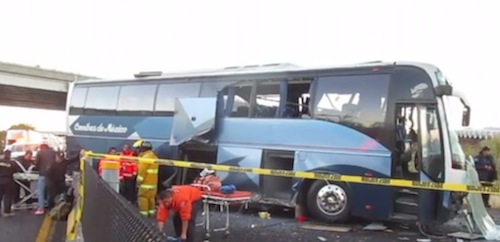 Accidente autopista Guadalajara- Tepic deja dos muertos y 14 lesionados
