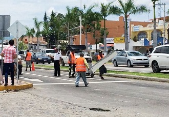Generó Tránsito Municipal Embotellamiento Vial y Molestias a Conductores en Bucerías