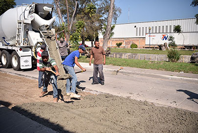 Gobierno del Cambio atiende a vecinos de Ciudad Del Valle